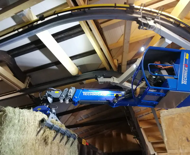 Heukran Auer mit Kurvenfahrwerk.JPG