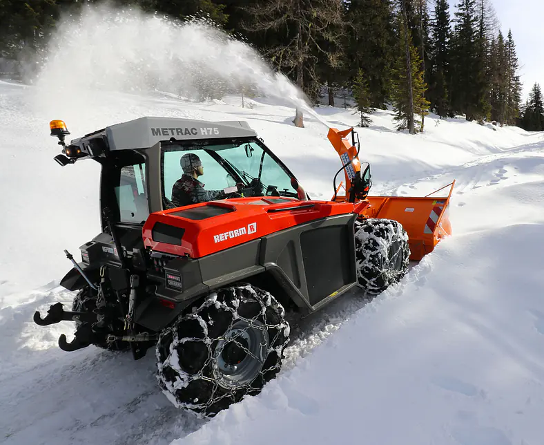 4-REFORM-Metrac-H75-Winterdienst.jpg