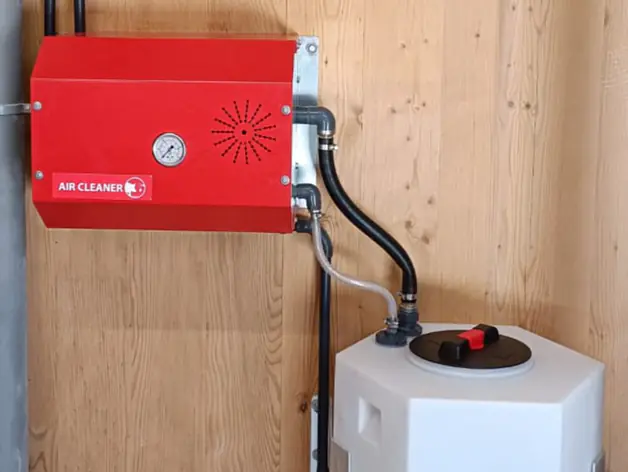 Air Cleaner. Die automatisierte Staubbindungsanlage für Ställe.