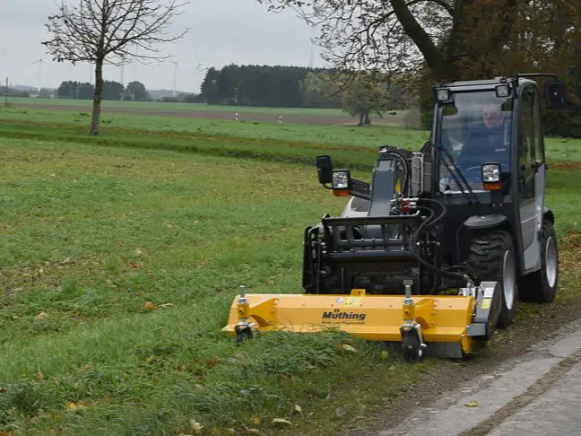 Müthing Mulcher für Arealpflege
