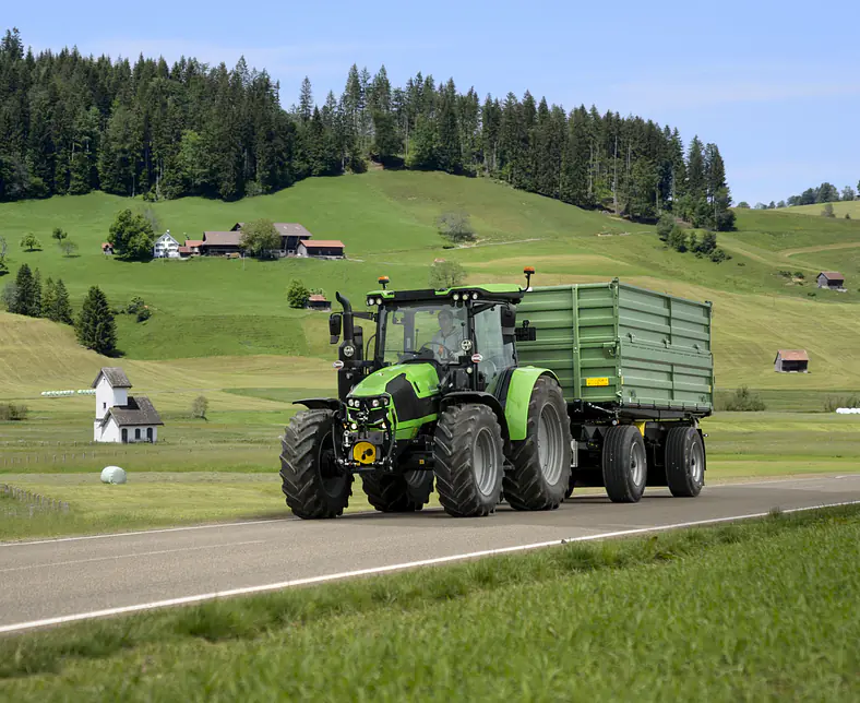 5 Series_5125_Stage V_Field_DSC02002 A.jpg